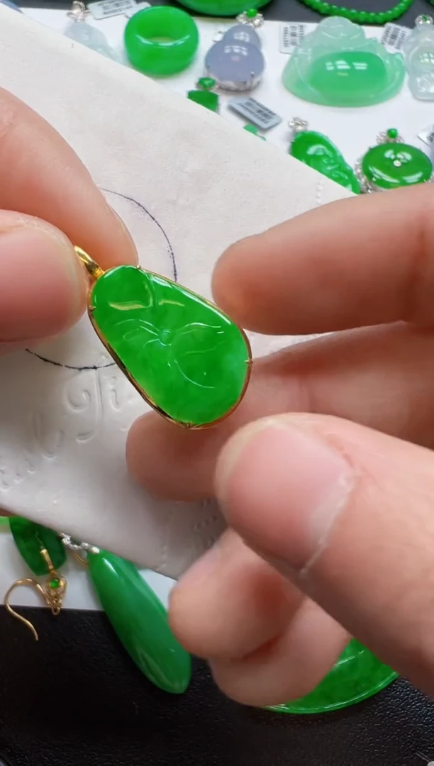 【闪购商品】定制翡翠18K金镶嵌2500元