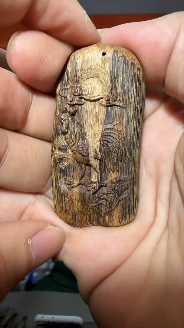 沉香吊坠131号红土生肖鸡多样性发一