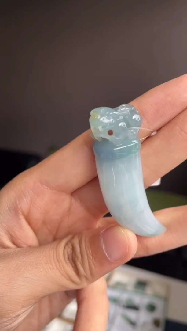 吊坠(不含链)未镶嵌翡翠天然缅甸A货翡翠