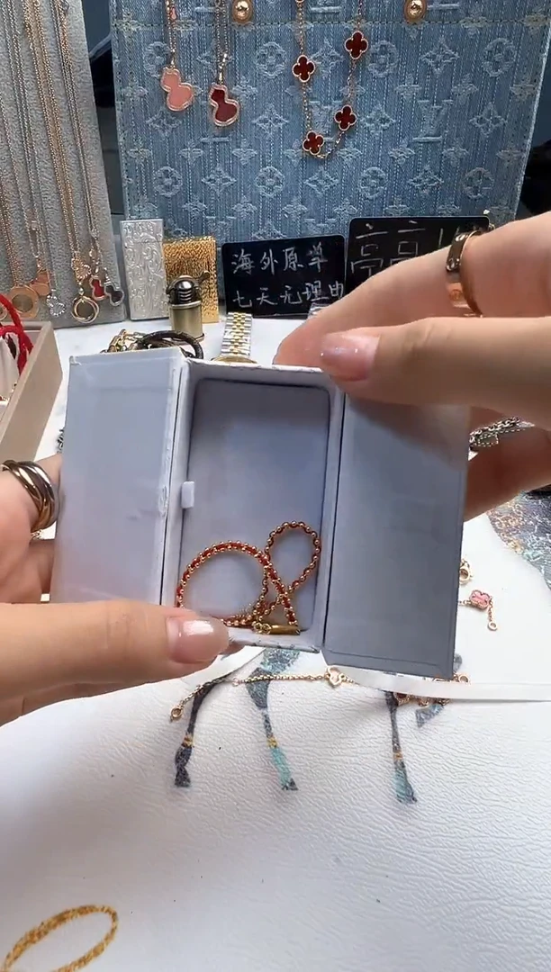 彧贤聚宝阁关总小铺