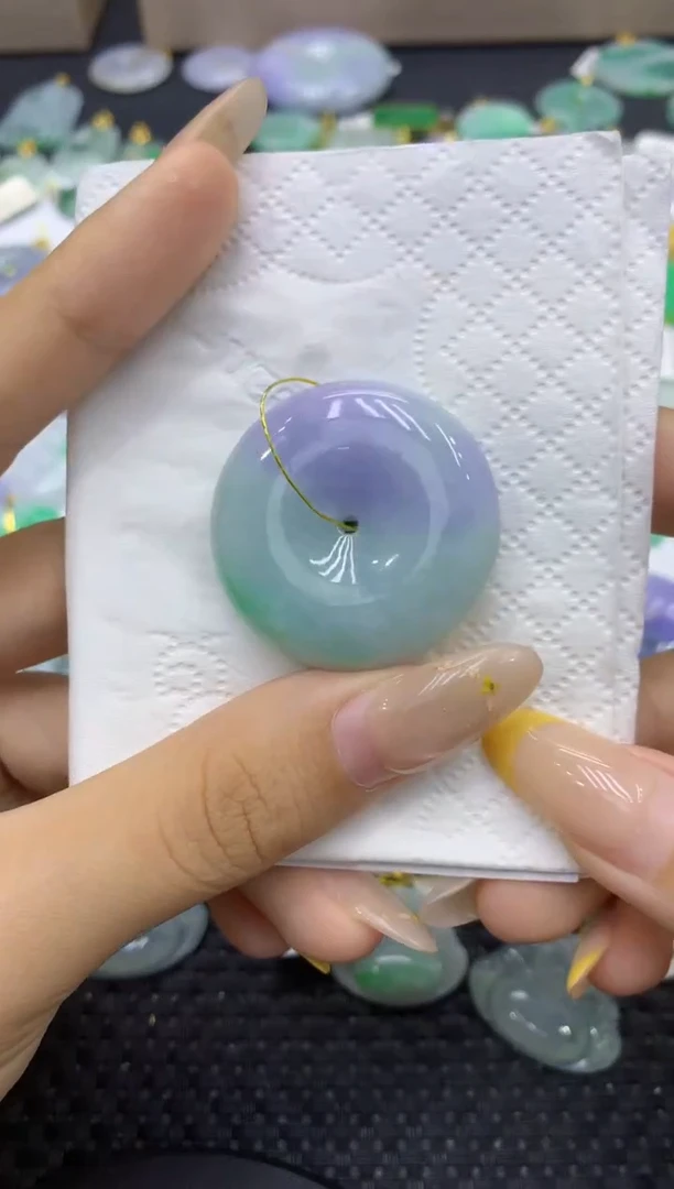 颈饰未镶嵌翡翠天然缅甸翡翠A货