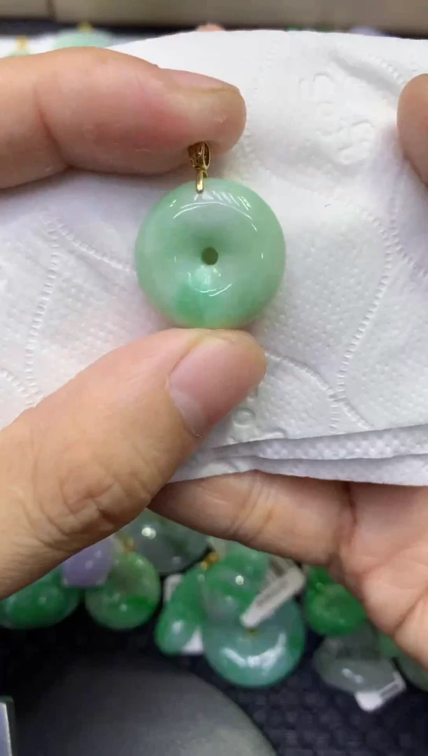 颈饰未镶嵌翡翠天然缅甸A货翡翠