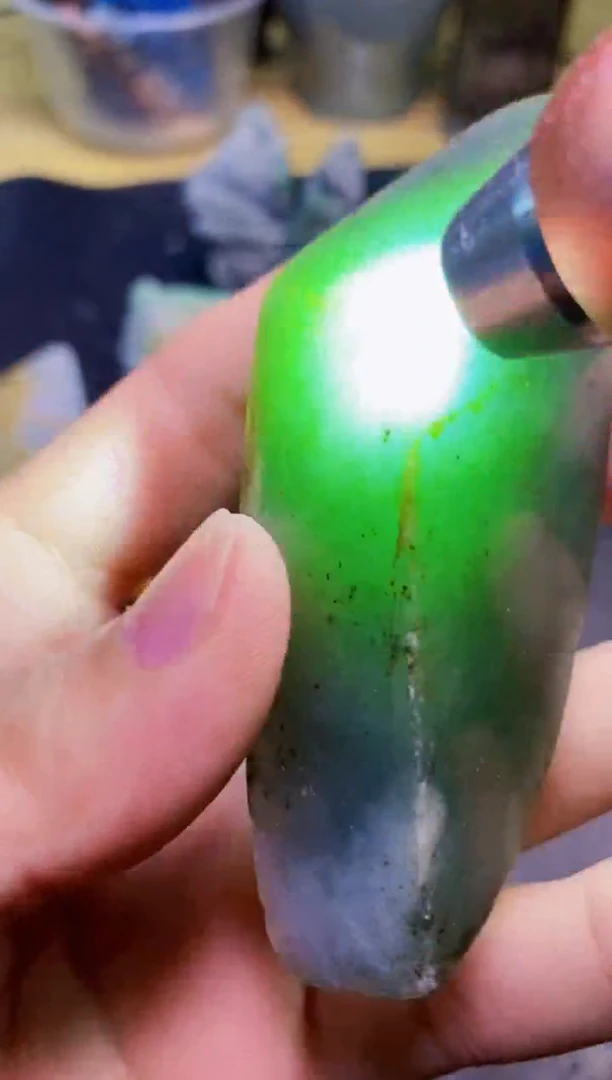 翡翠未镶嵌颈饰天然翡翠007