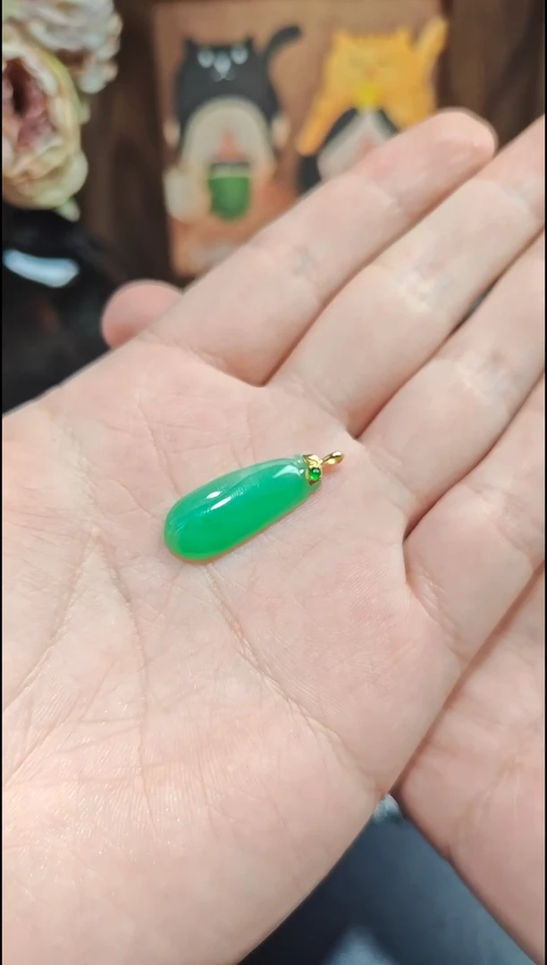 颈饰18K金镶嵌翡翠翡翠颈饰18K金镶嵌