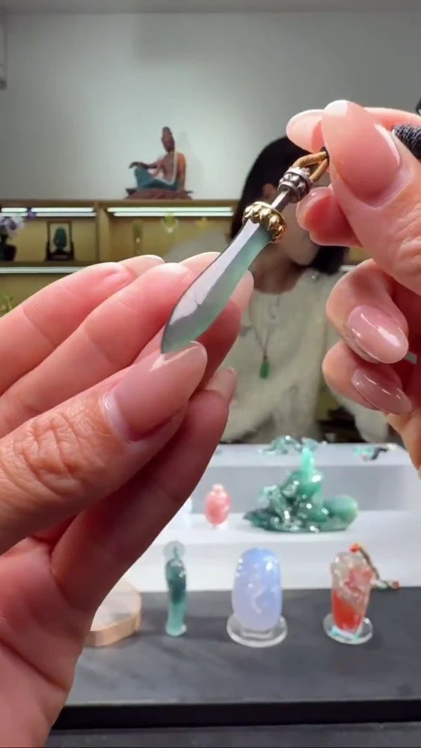 吊坠(不含链)未镶嵌翡翠吊坠