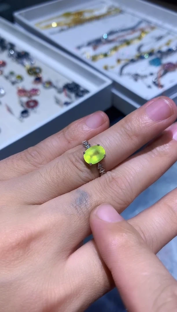【闪购商品】葡萄石戒指银S925镶嵌........