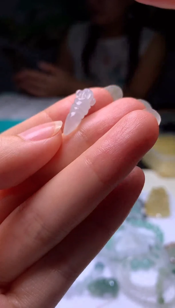 未镶嵌定制翡翠毛货