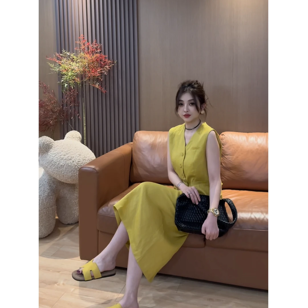 D15 V领无袖排扣马甲高腰抽身半身裙两件套 ED1503