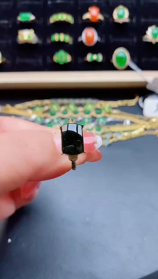 【闪购商品】翡翠戒指银S925镶嵌12121