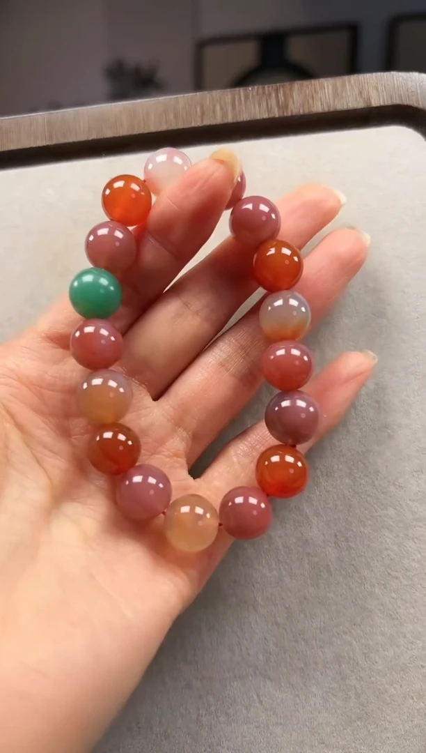 【闪购商品】玛瑙/玉髓手串未镶嵌盐源玛瑙手串