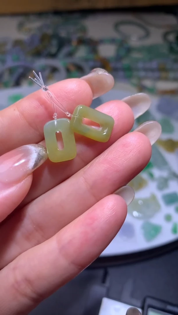 未镶嵌定制翡翠毛货