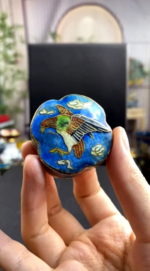 【闪购商品】非遗技艺 景泰蓝粉盒鹰（微瑕）