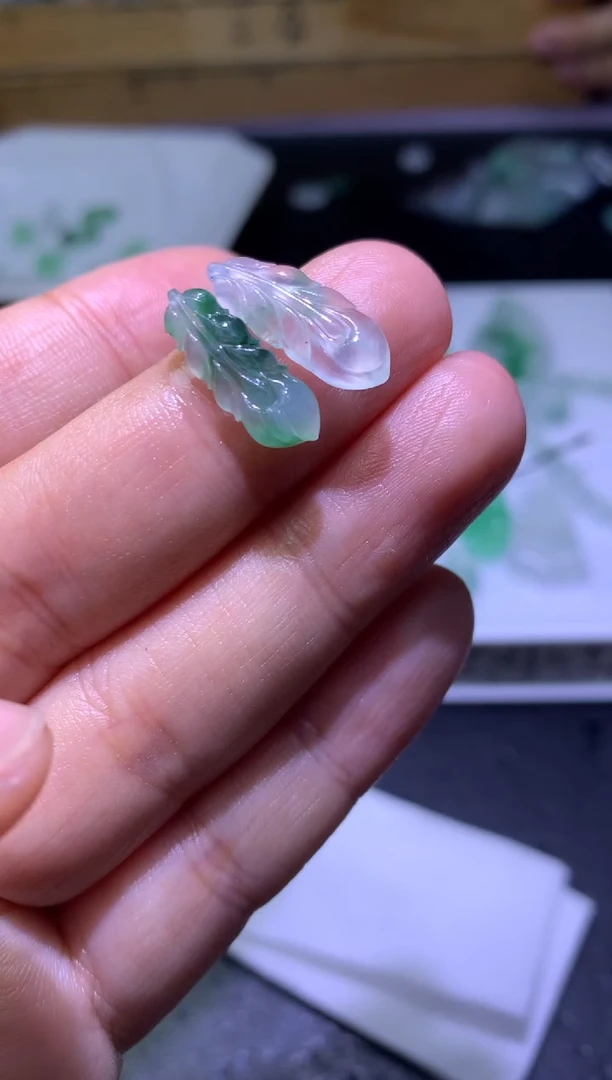 未镶嵌定制翡翠毛货