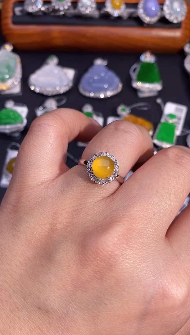 【闪购商品】翡翠戒指18K金镶嵌戒指