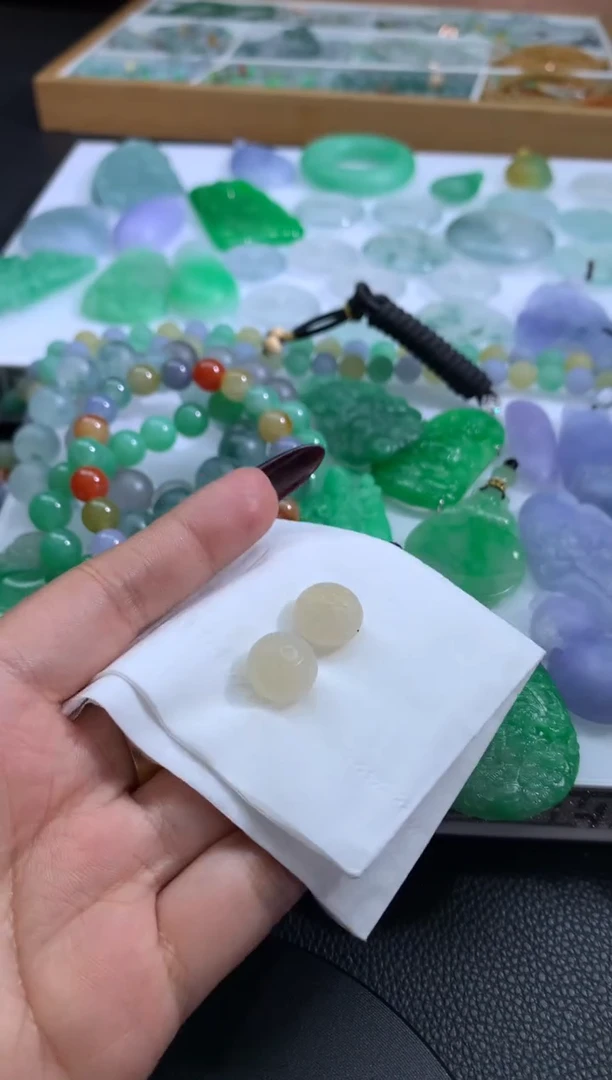 【闪购商品】定制翡翠未镶嵌翡翠