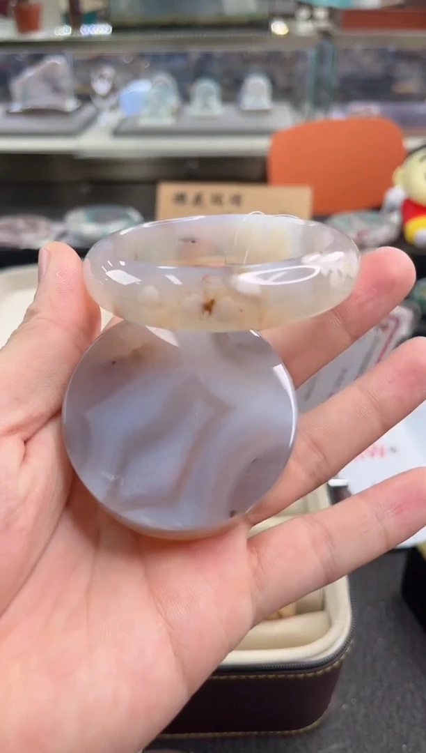 未镶嵌手镯石英质玉57圈口 （赠品镯心）365590