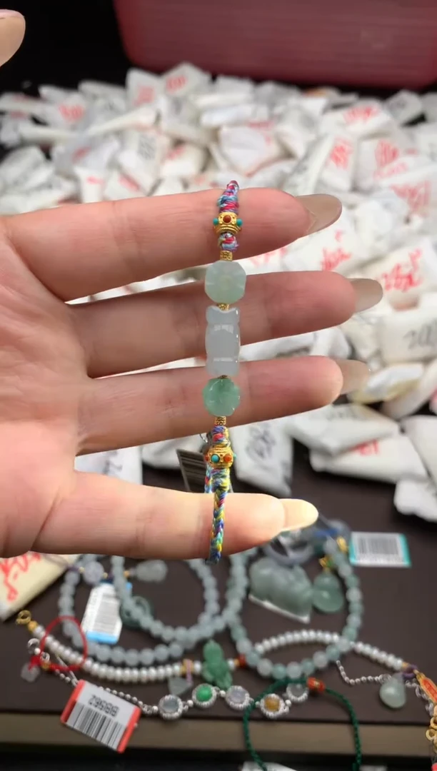 【闪购商品】翡翠手绳未镶嵌 一