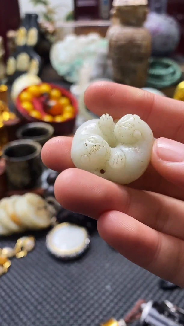 未镶嵌和田玉挂件双獾