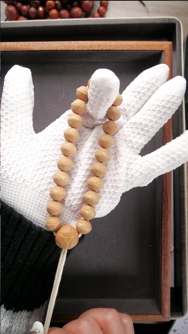 【闪购商品】凤眼菩提手串石头籽12-12.3