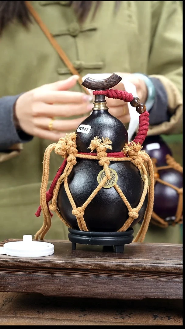 YC047复古网兜款天然酒葫芦（一物一拍）