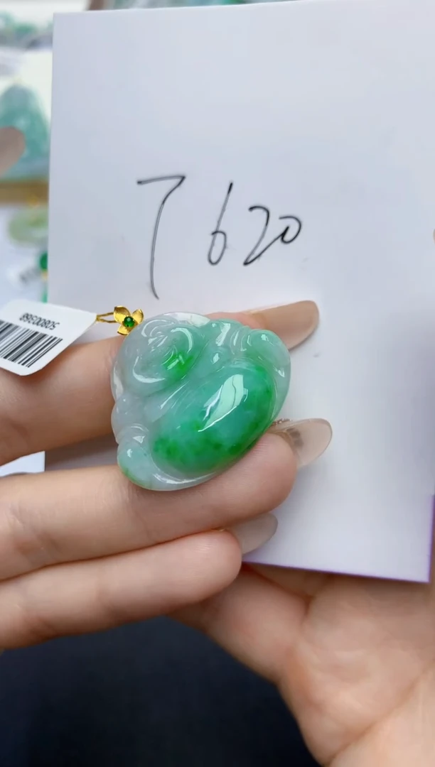 翡翠18K金镶嵌颈饰天然缅甸A货翡翠