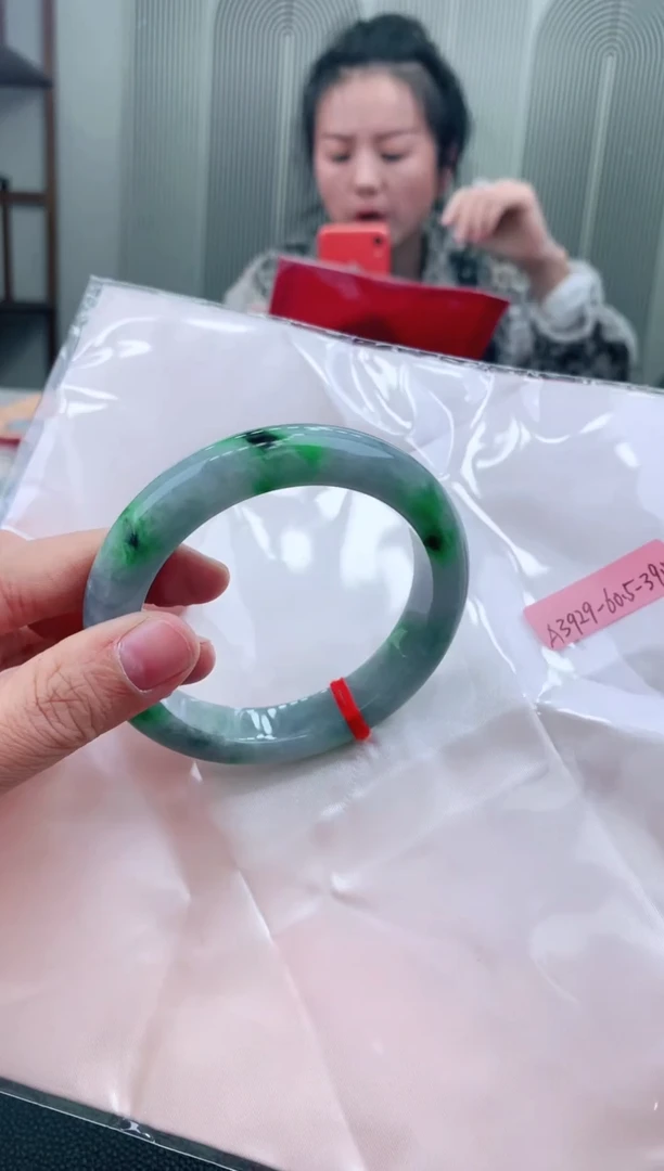 未镶嵌手镯翡翠60