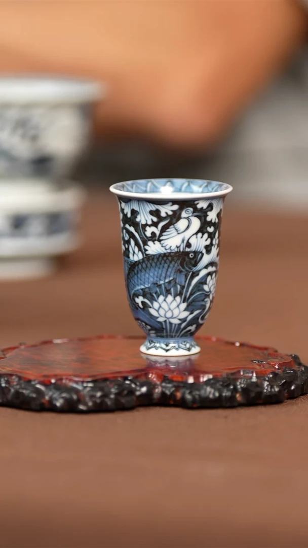 景德镇纯手工纯手绘一路鱼藻闻香杯  容量50