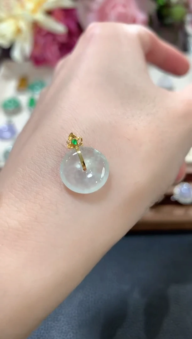 吊坠(不含链)18K金镶嵌翡翠a4多样性一件发货