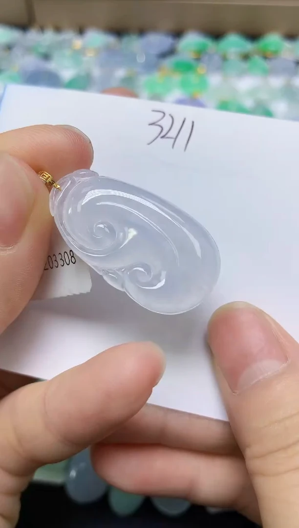 翡翠18K金镶嵌颈饰 天然缅甸翡翠A货