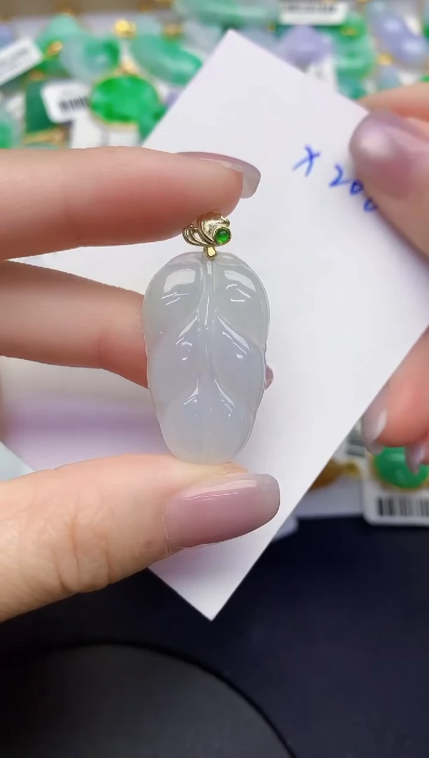颈饰未镶嵌翡翠缅甸天然翡翠A货