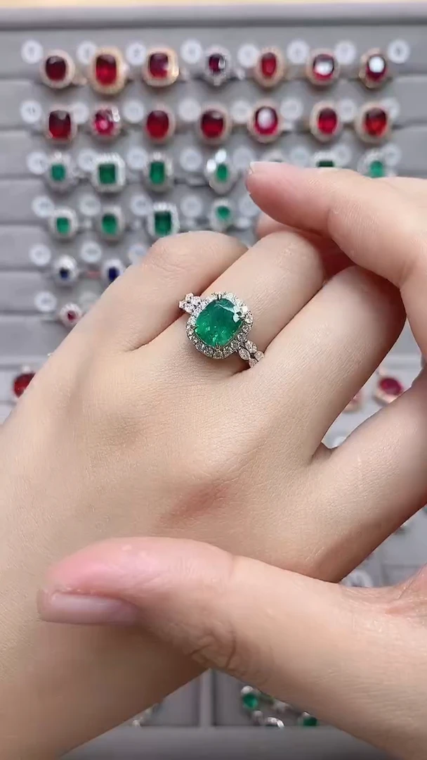 【闪购商品】祖母绿18K金戒指18K金镶嵌.