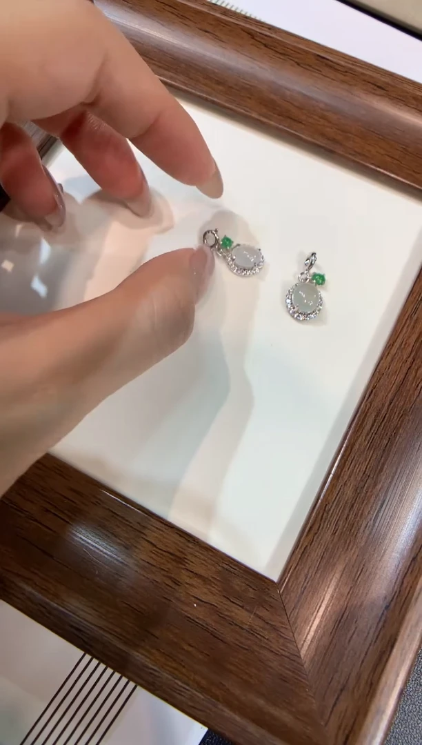 吊坠(不含链)银S925镶嵌翡翠蛋面 多样性发一件
