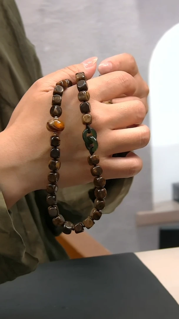 琥珀颈饰未镶嵌82824