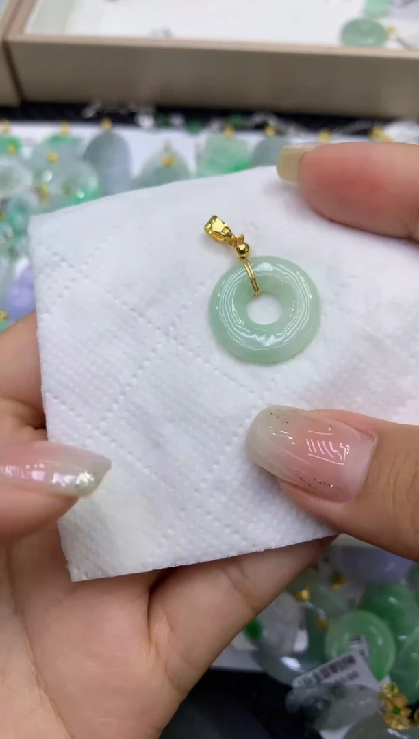 颈饰未镶嵌翡翠天然缅甸A货翡翠