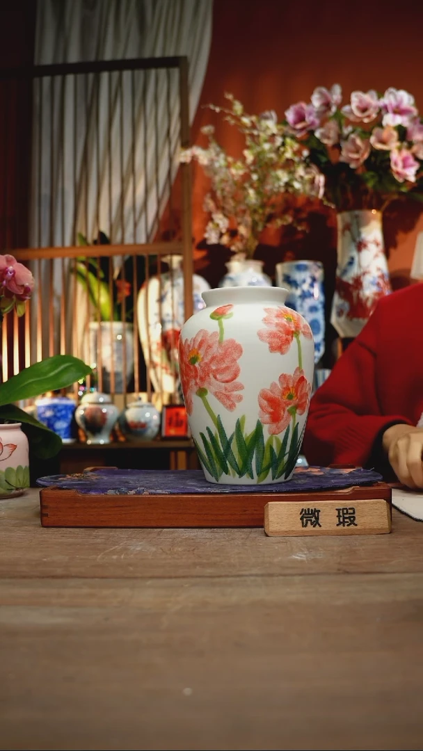 当代景德镇设计师釉下手绘陶瓷花瓶