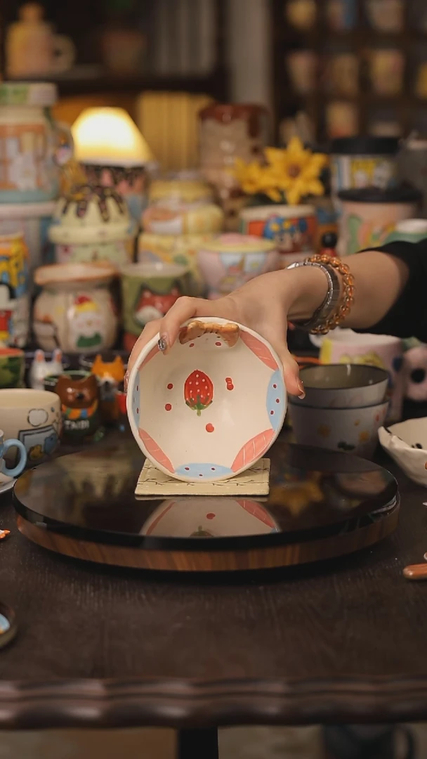 景德镇釉下彩绘设计师款式陶瓷