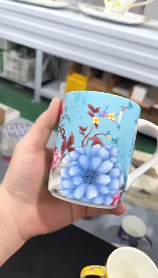 杯子骨瓷（简装）天蓝色没加班一个