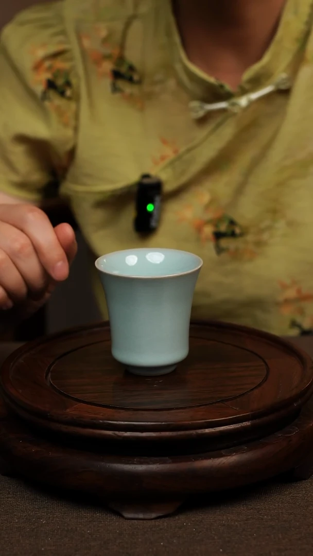 瓷片天青色闻香杯70ml 微瑕 不带礼盒