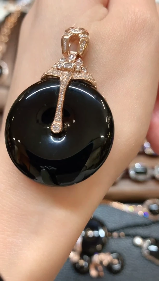 吊坠(不含链)18K金镶嵌翡翠a205