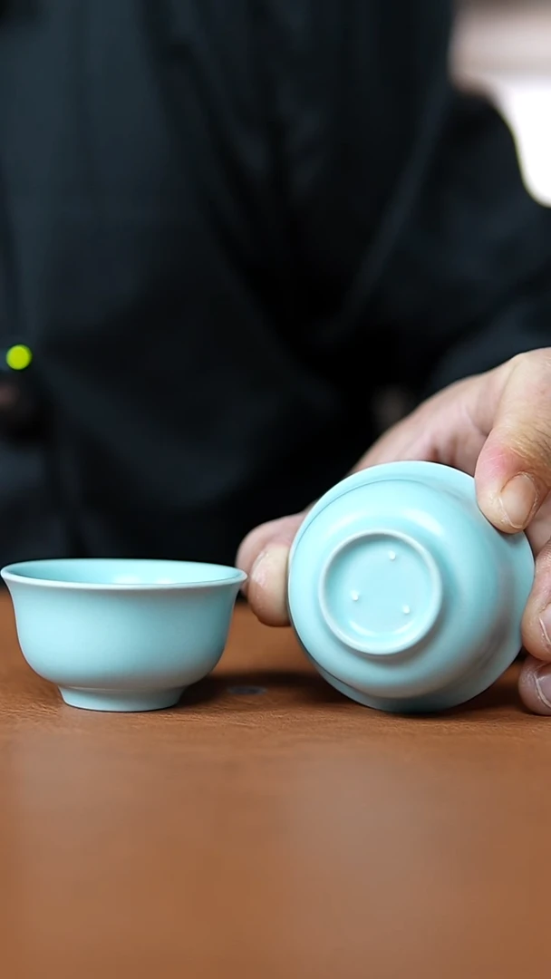 瓷片仿古宋臻釉小压手杯一对