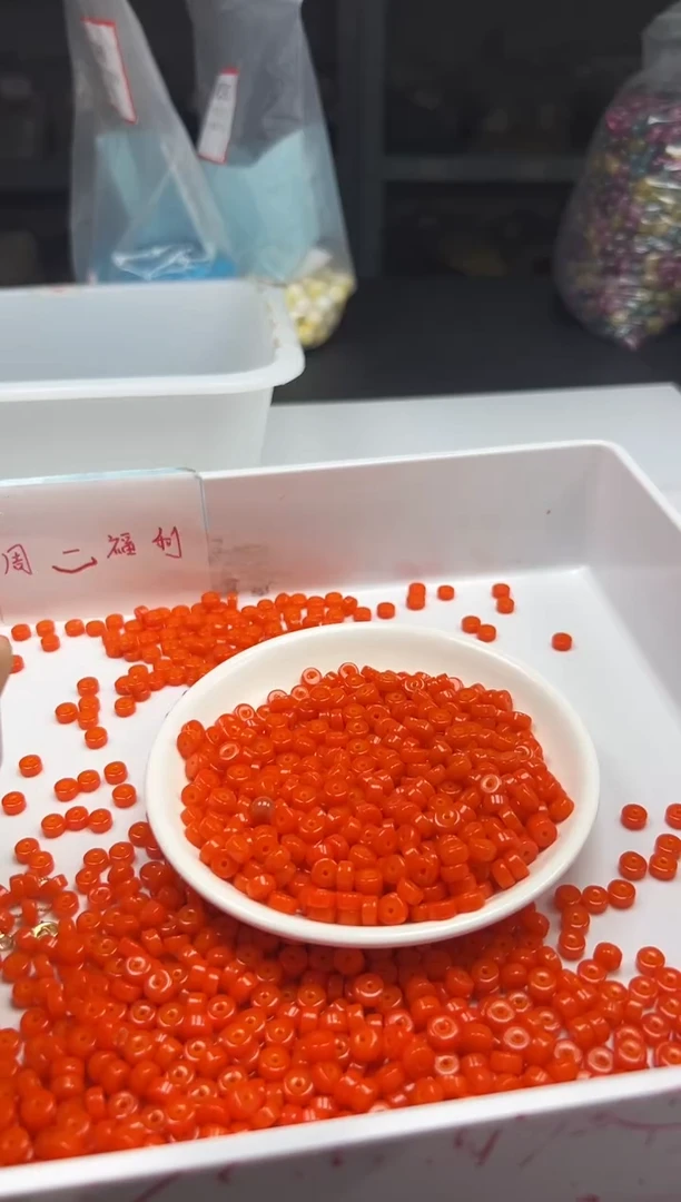 颈饰未镶嵌南红玛瑙W3027南红正柿子红直切算盘6*3MM*50颗