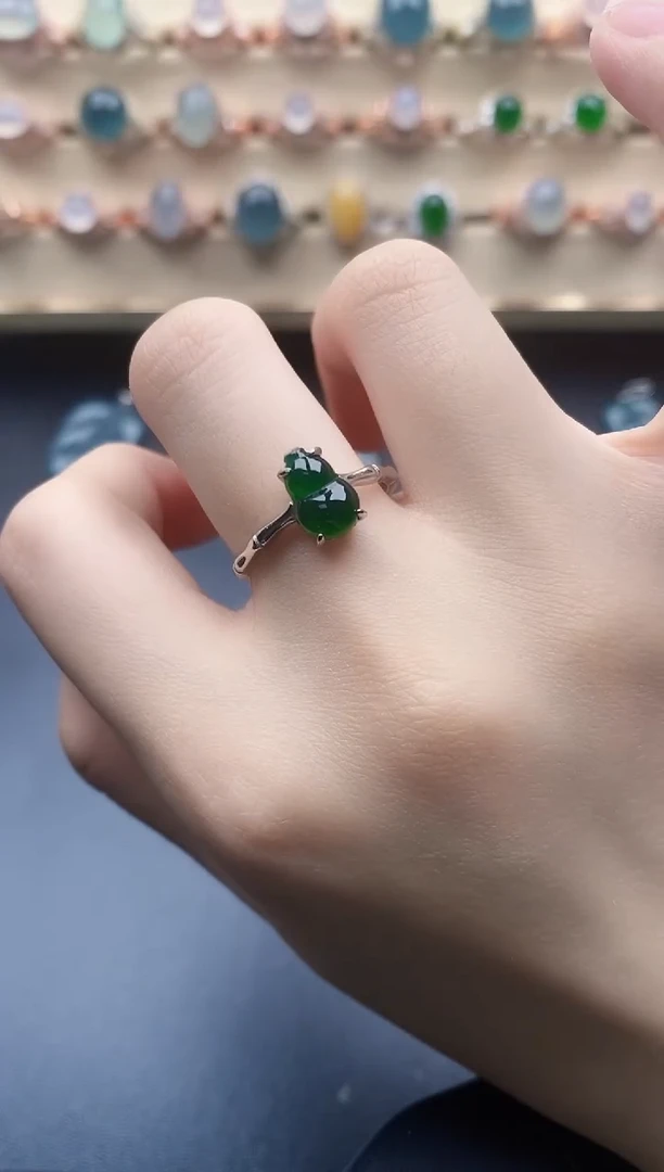 翡翠戒指银S925镶嵌一物一证一礼盒
