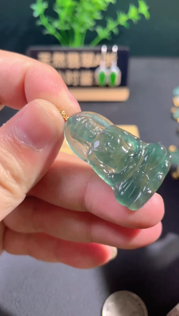 【闪购商品】翡翠颈饰18K金镶嵌翡翠