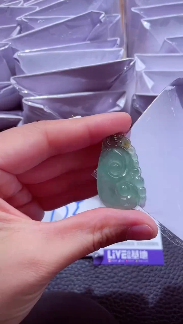 颈饰未镶嵌翡翠00003609