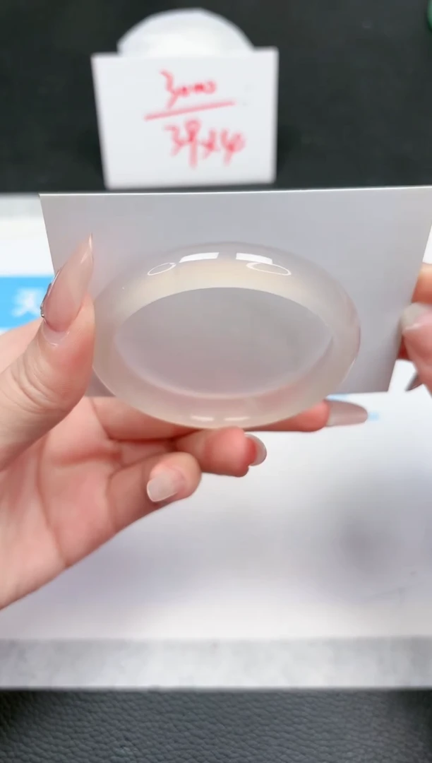 【闪购商品】石英质玉手镯未镶嵌686-56