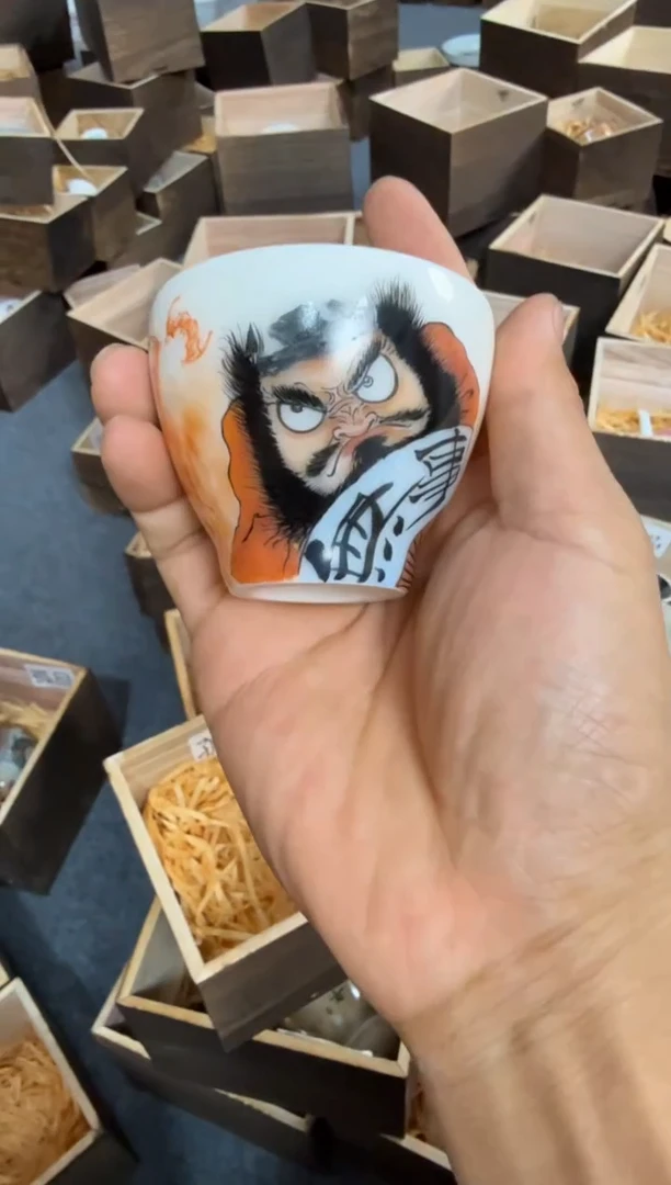 以笔为心，以瓷为纸。