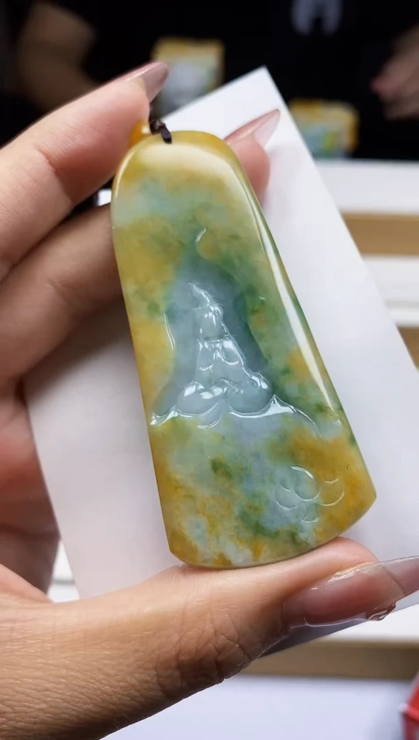 翡翠未镶嵌颈饰翡翠A货