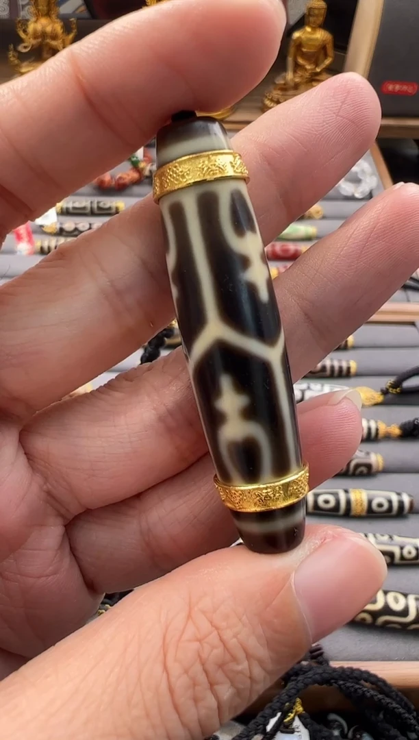 【闪购商品】玛瑙挂件18K金镶嵌吊坠