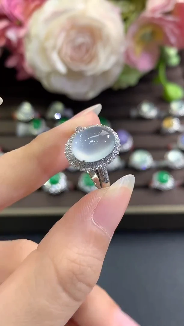 18K金镶嵌戒指翡翠b188