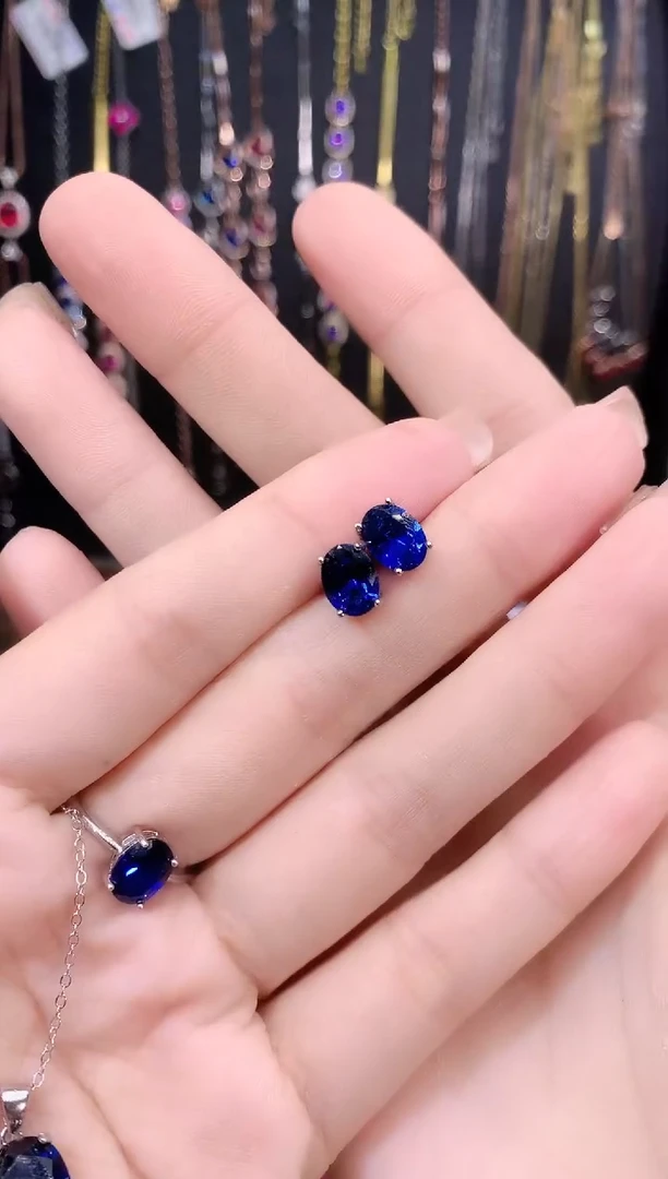 蓝宝石耳饰银S925镶嵌银色68